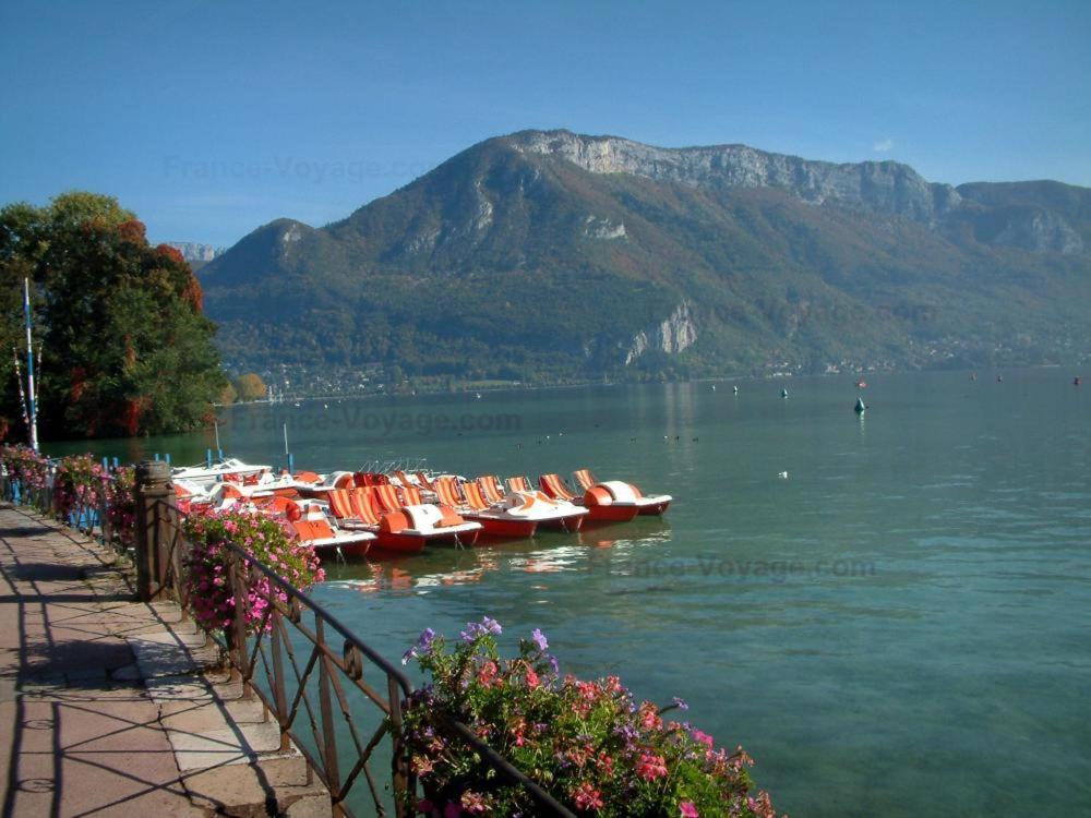 L'Appartement De Chiara A Annecy Exterior photo